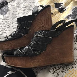 Madden Girl wedges